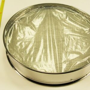 Huis and Tuindecoratie Soil sieve set 370mm (3mm., 6mm., 8mm.)
(1 Plants/Order)(cmP cmH)