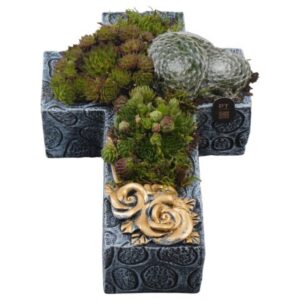 Arrangement PTAH3026 Arrangement All Saints in beton hart kruis
(1 Plants/Order)(28cmP 9cmH)